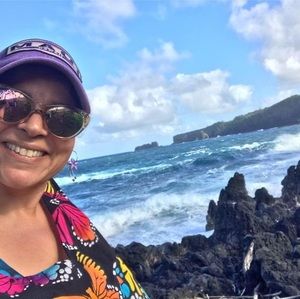 Meet your Posher, Laraye